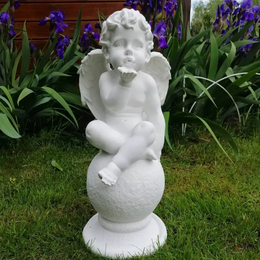  АНГЕЛЫ СКУЛЬПТУРЫ